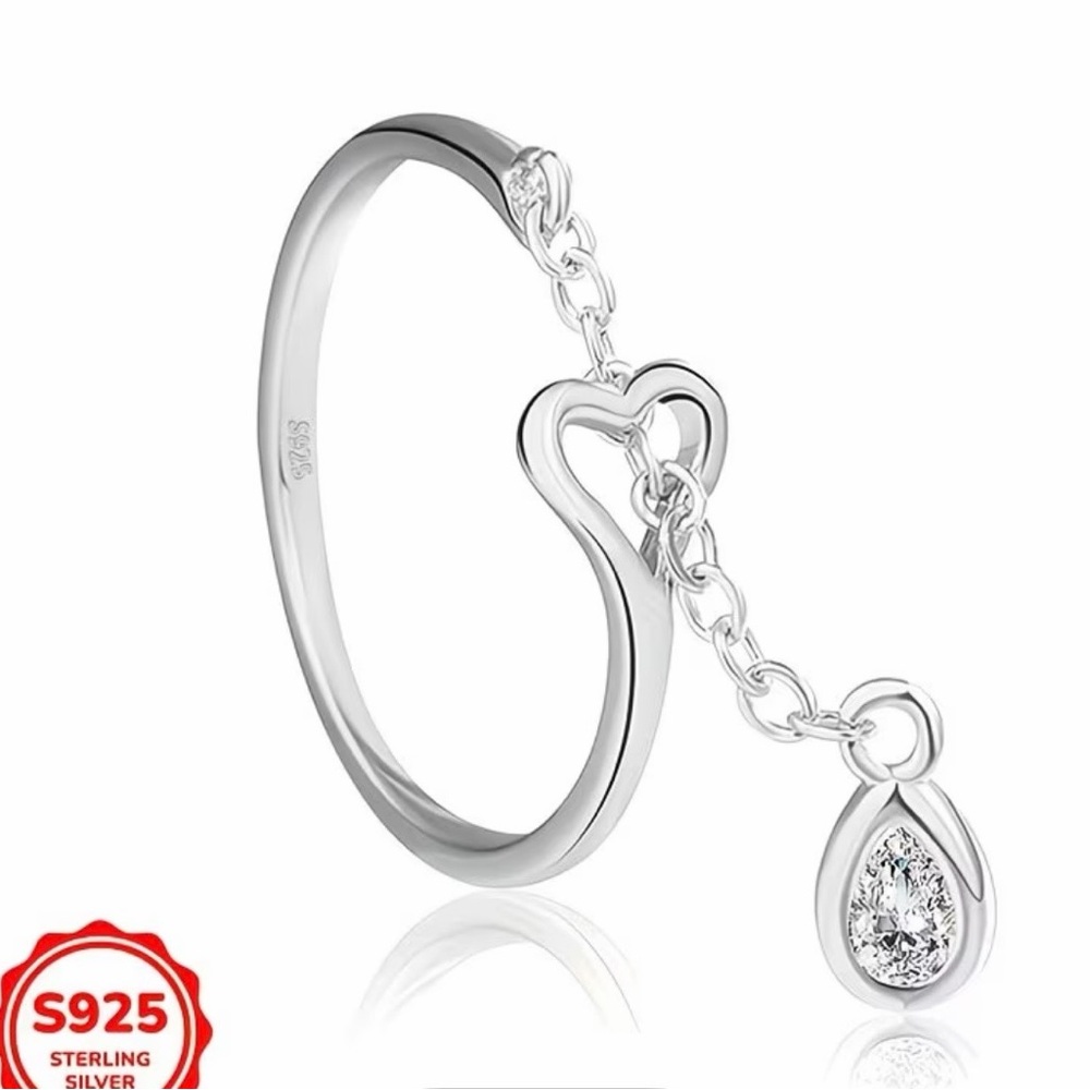 Elegant Sterling Silver Heart and Teardrop Ring